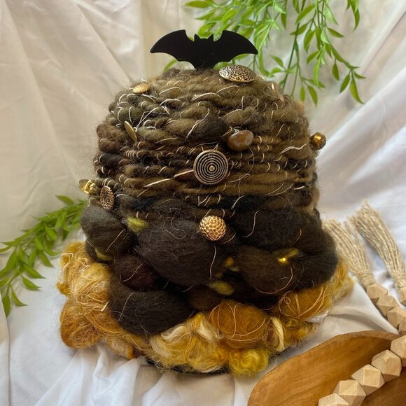 Handwoven Bat Cage Candle Display Decor - Picture 3 of 4